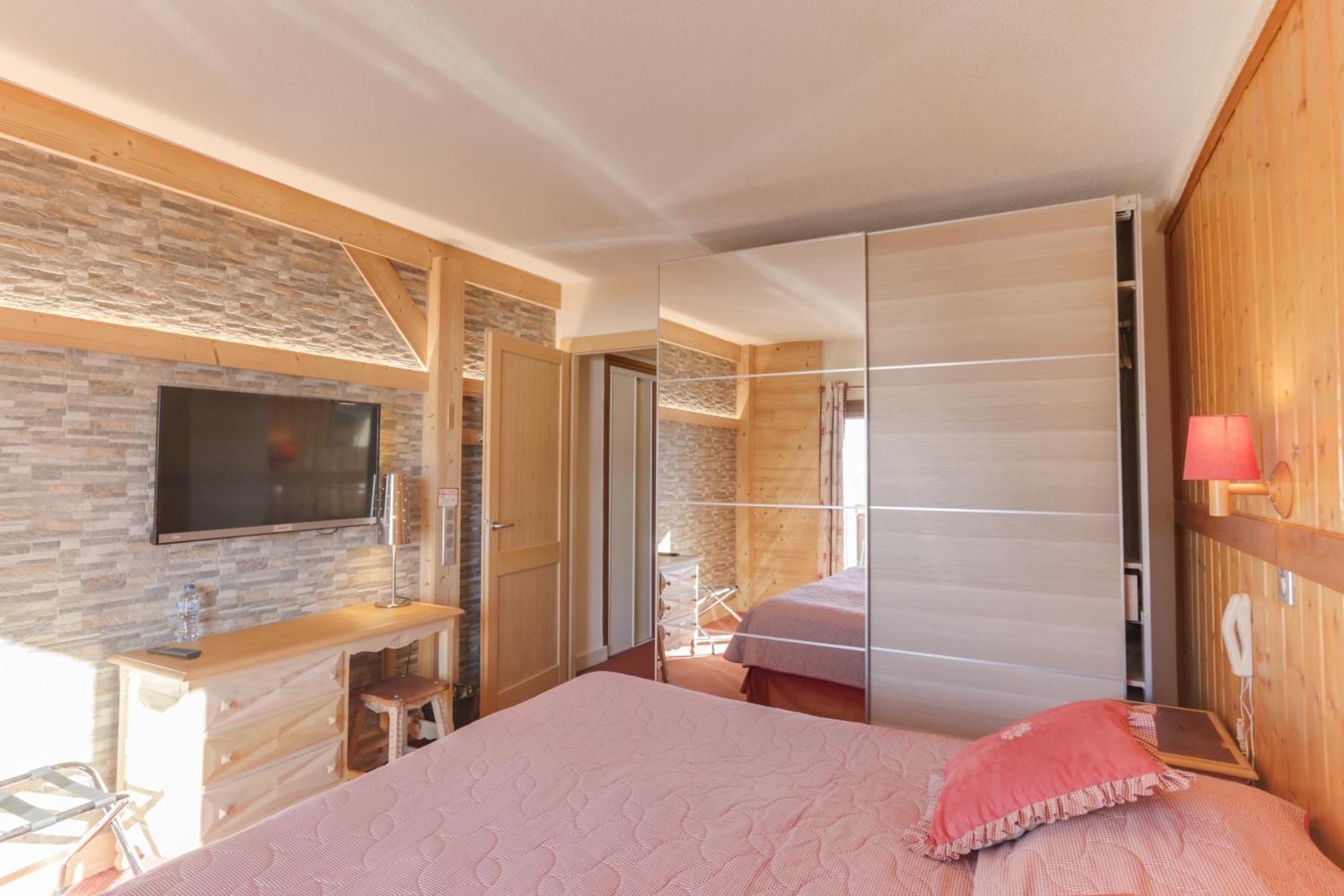 Le Castillan Alpe d'Huez ภายนอก รูปภาพ