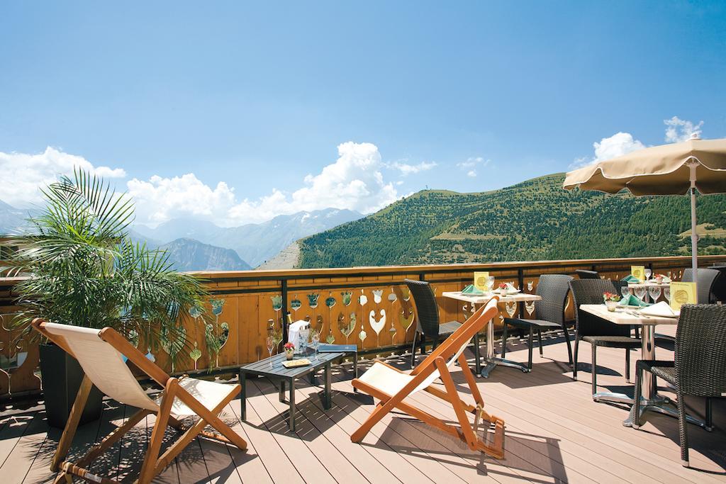 Le Castillan Alpe d'Huez ภายนอก รูปภาพ
