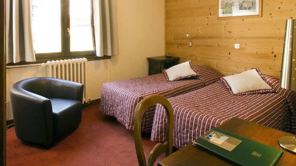 Le Castillan Alpe d'Huez ภายนอก รูปภาพ