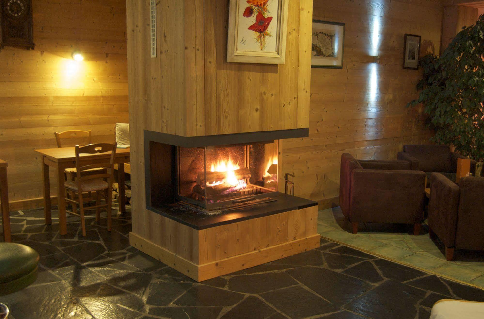 Le Castillan Alpe d'Huez ภายนอก รูปภาพ