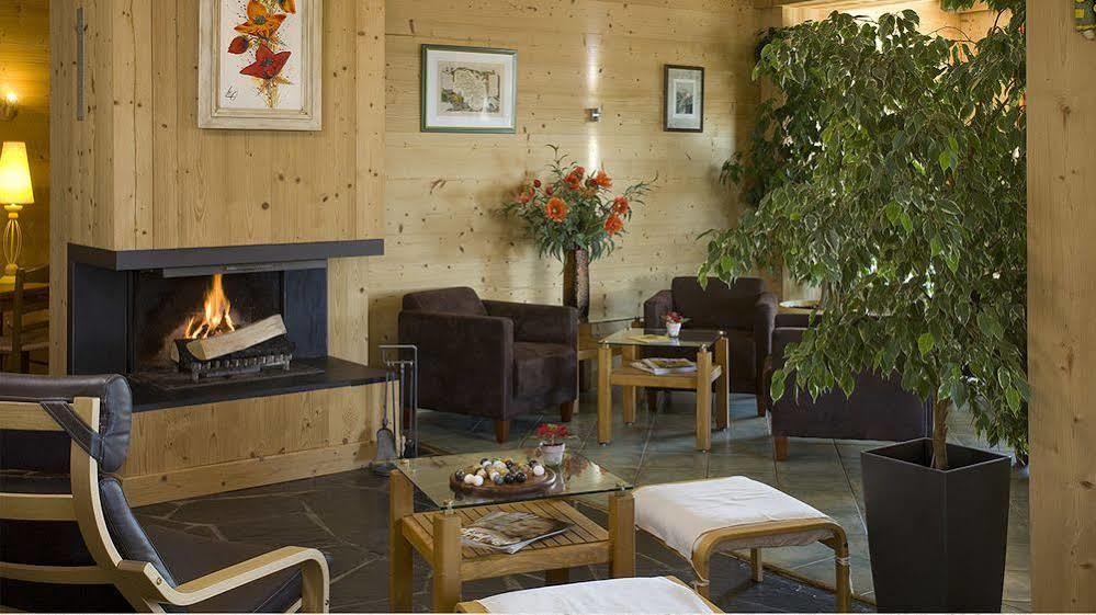 Le Castillan Alpe d'Huez ภายนอก รูปภาพ